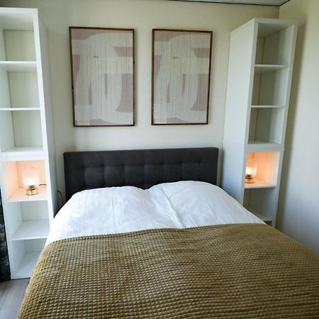 4 To 6 Persons Waterfront Villa Roelofarendsveen Bagian luar foto